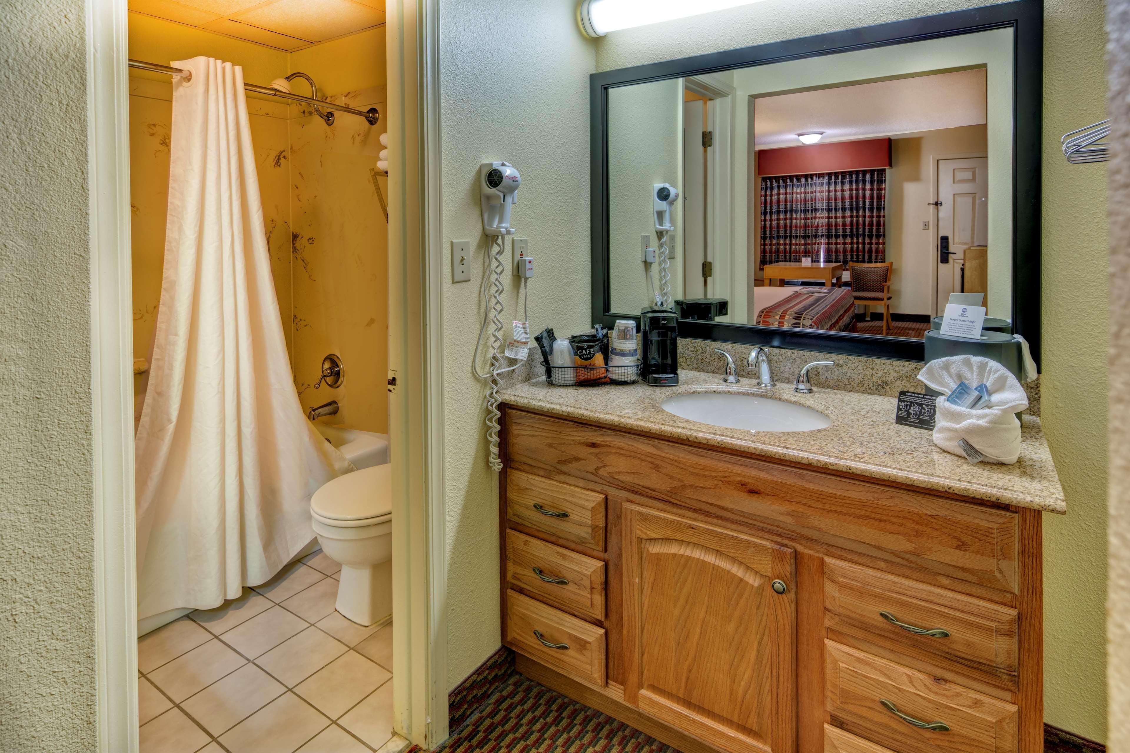 Best Western Inn Russellville Buitenkant foto