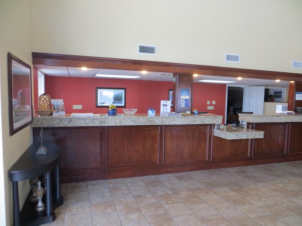 Best Western Inn Russellville Buitenkant foto